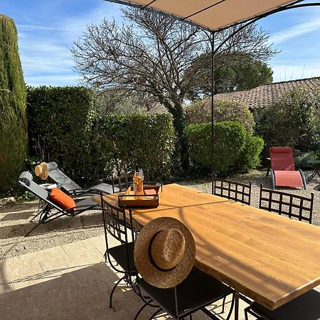 Lou Karo - Piscine Partagee - Parking Prive Vila Gordes Exterior foto